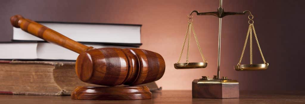 Lawyer Scale and Gavel
